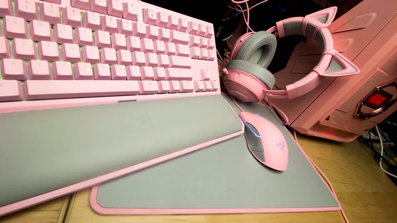 My Quest For All Pink Gaming Gear Is Almost At An End The cute razer kraken kitty rbg headset is $23 off for the quartz color, bringing the total down to $127. my quest for all pink gaming gear is