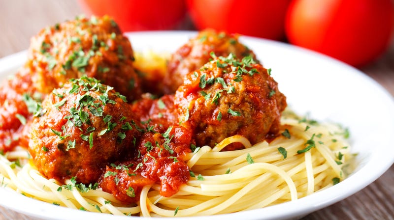 How I Learned To Make Sunday Sauce From My Huge Jersey Family