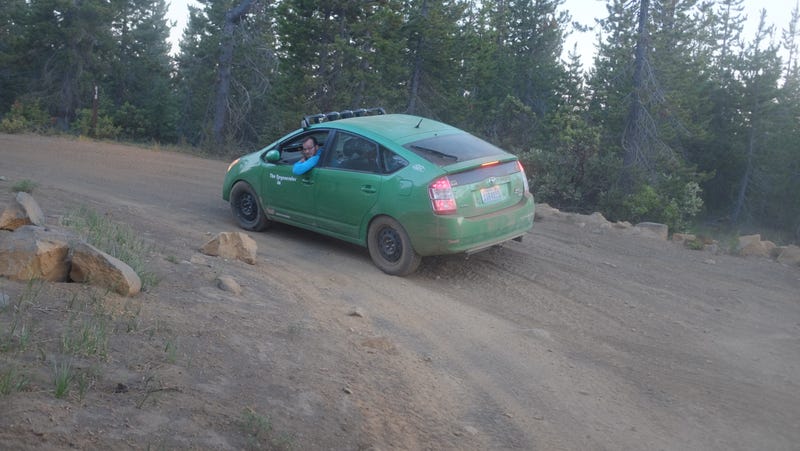 this lifted prius trolls jeeps this lifted prius trolls jeeps
