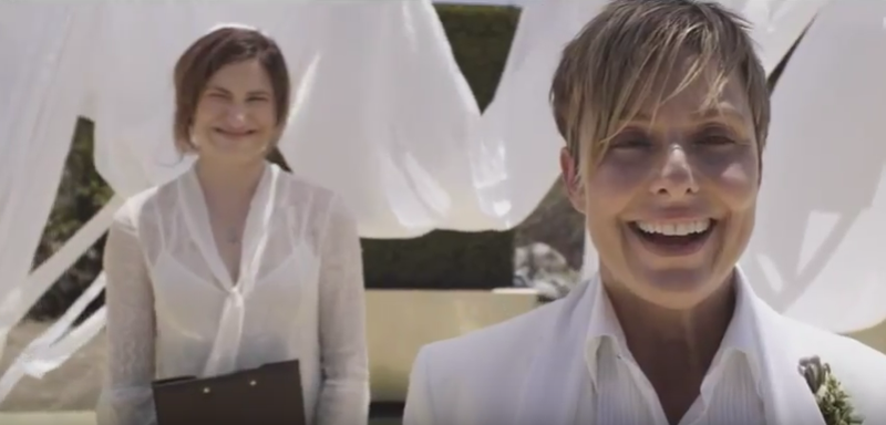 It S A Masterful Disaster At The Cashman Pfefferman Wedding As Transparent Returns