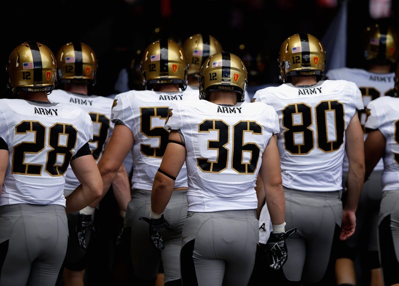 Report Army Plied Football Recruits With Alcohol Women