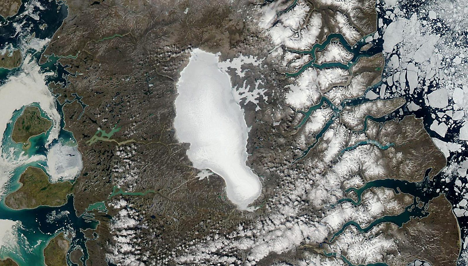 The Barnes Ice Cap in July 2010.