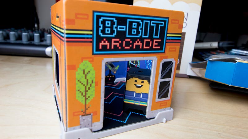 Tiny Cardboard Arcade Is An Awesome Kids' Meal Toy