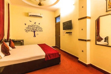 Best Hotel In Pitampura