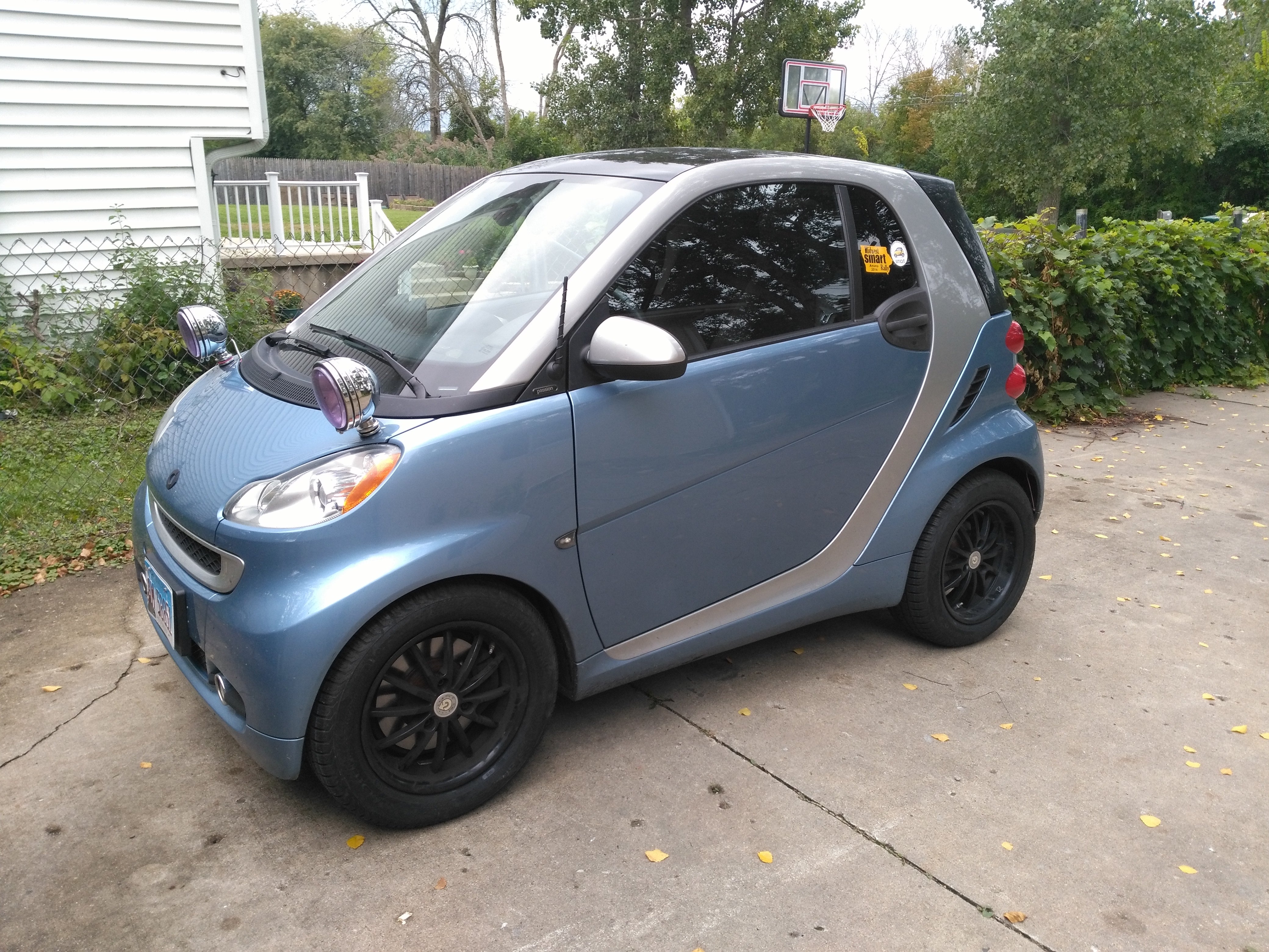 lifted up smart car