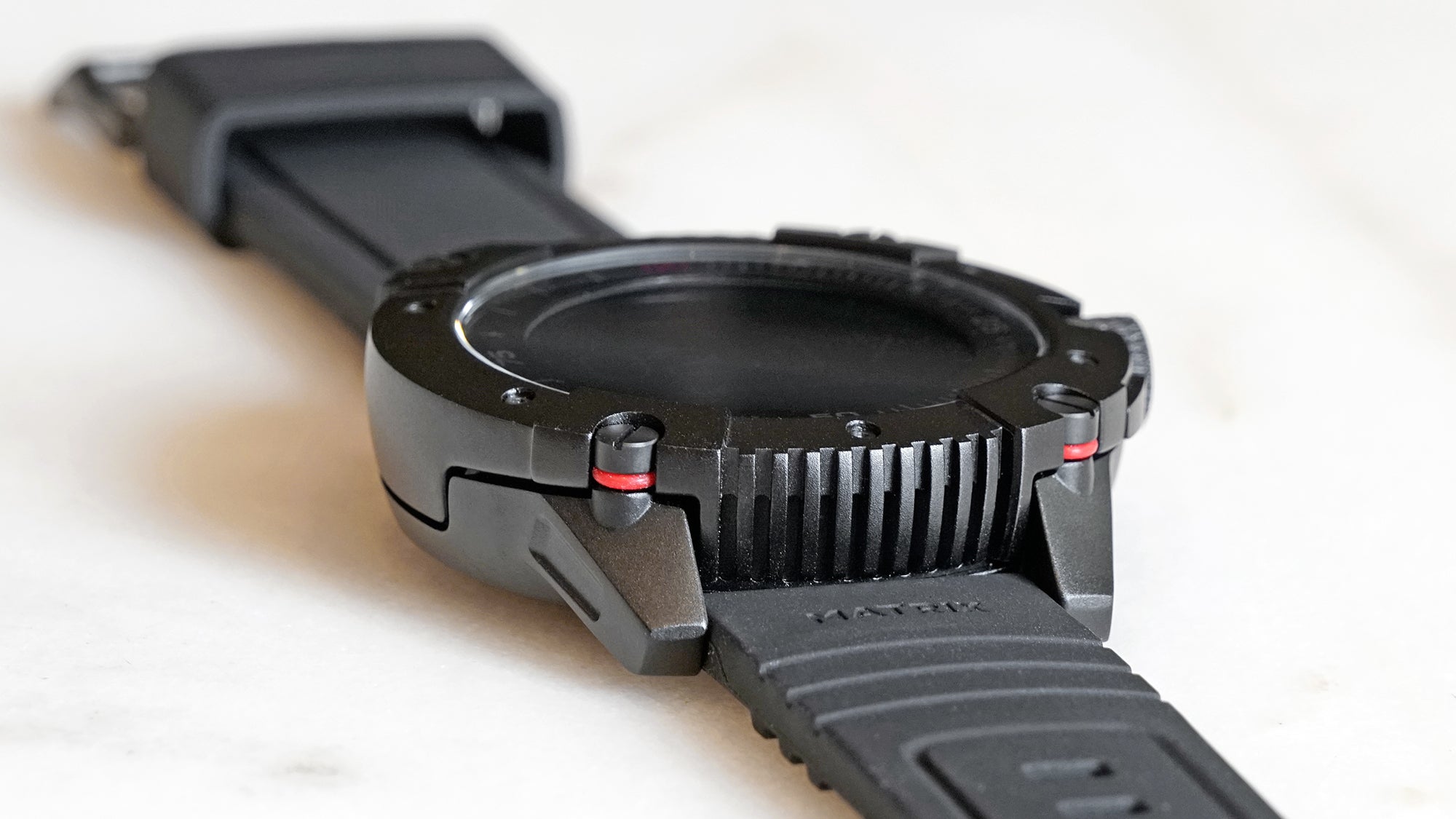 This Body HeatPowered Smartwatch Gets One Thing Very Right Gizmodo UK