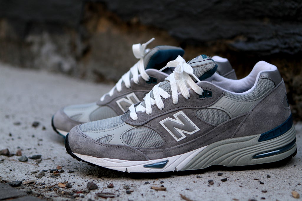 difference between new balance 990 vs 993