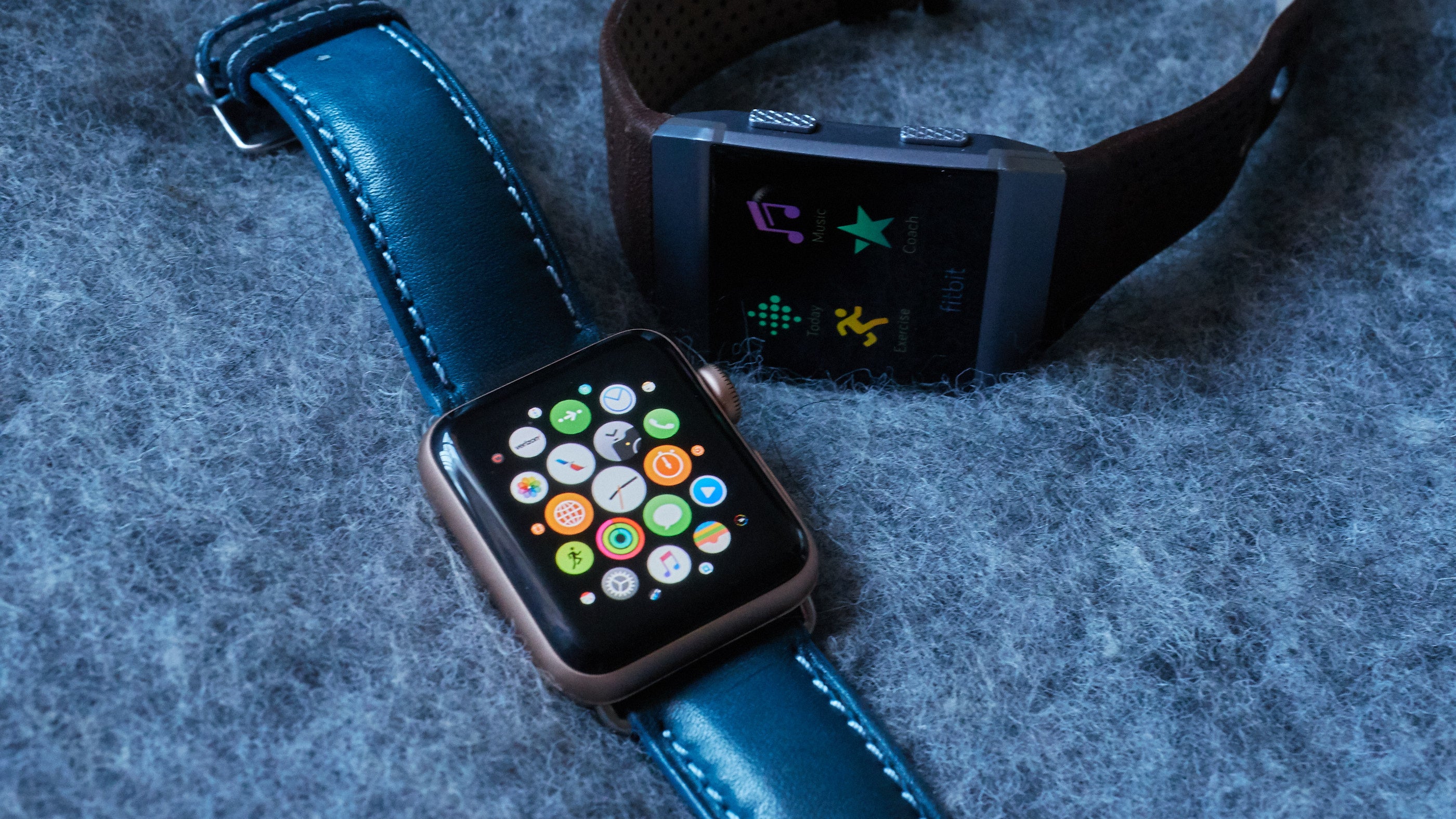 apple watch 3 vs fitbit ionic