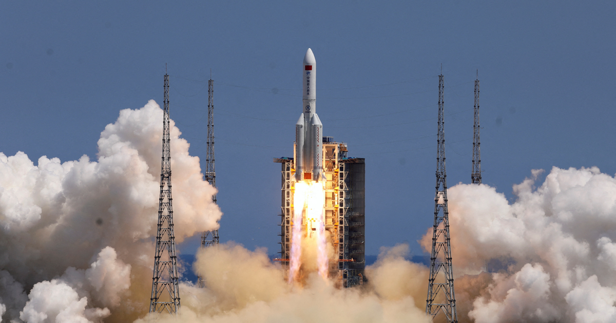 China’s Long March 5B rocket fell worryingly close to land - Quartz