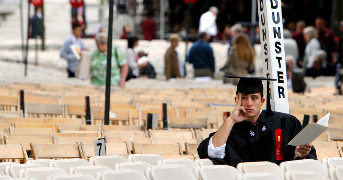 why-harvard-mbas-are-earning-less-money-quartz