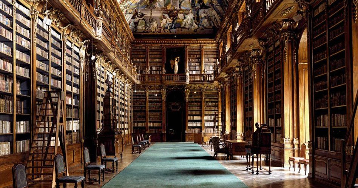 Photos of gorgeous libraries, from a book by Massimo Listri — Quartz