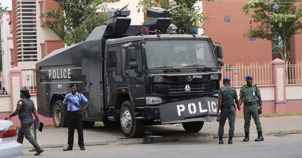 #EndSARS Young Nigerian protest rogue police unit — Quartz Africa