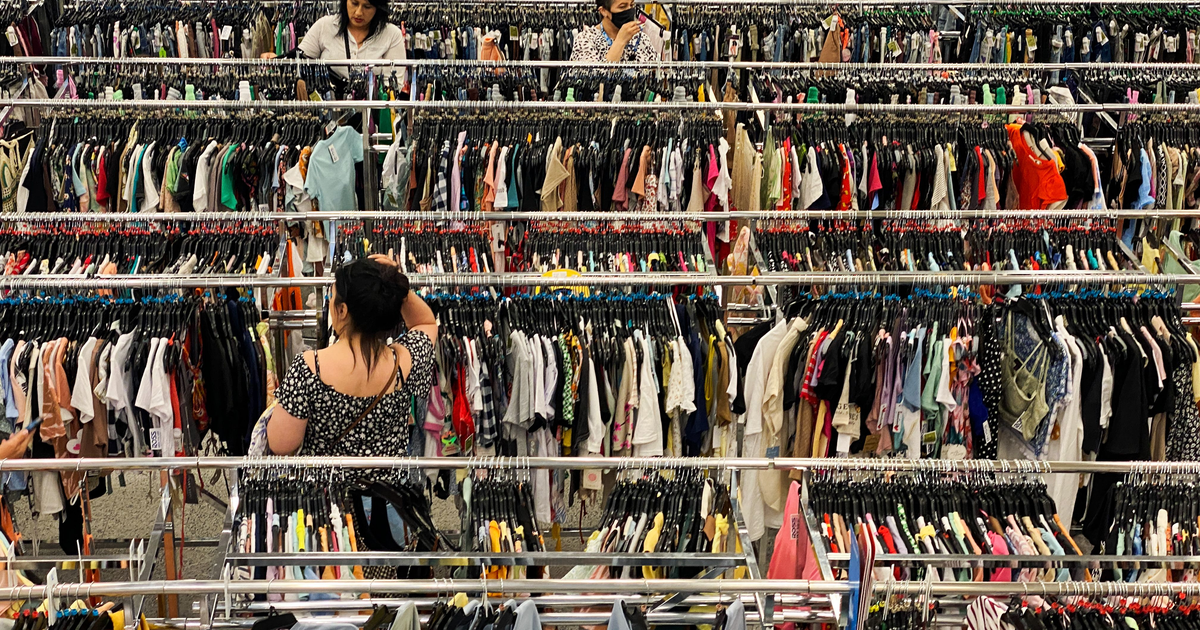 Why recession-worried shoppers aren’t shopping at TJ Maxx, Ross, or Nordstrom Rack thumbnail