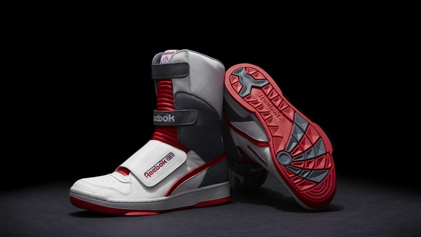 aliens fighter shoe