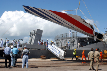 Debris of the missing Air France flight 447, recovered from the Atlantic Ocean, arrives at Recife&#039;s port