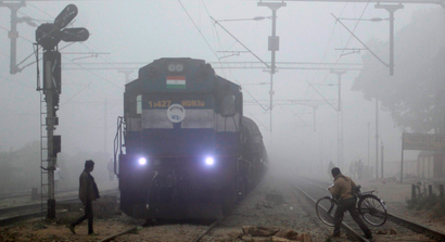 India-Railways-fog