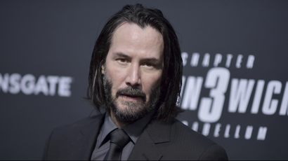 An image of Keanu Reeves at the John Wick 3 premier.