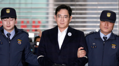 Samsung Group chief, Jay Y. Lee arrives at the office of the independent counsel team in Seoul, South Korea, February 19, 2017.