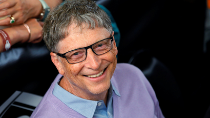 Microsoft founder Bill Gates waits to play table tennis during the Berkshire Hathaway annual meeting weekend in Omaha, Nebraska, U.S. May 7, 2017. REUTERS/Rick Wilking - RTS15K96