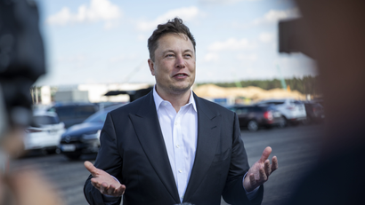 Elon Musk looking perplexed