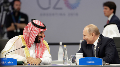 Vladimir Putin and Mohammad bin Salman G20 high five