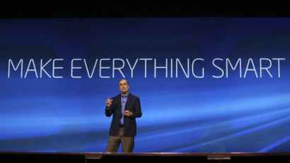 Intel CEO Brian Krzanich gestures during his keynote address at the Consumer Electronics Show (CES) in Las Vegas, Nevada January 6, 2014. REUTERS/Robert Galbraith