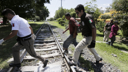 Mexican immigration officers detain undocumented immigrants