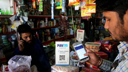 Indian customers pay cashless