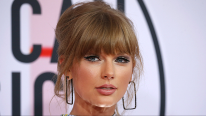 An image of Taylor Swift.