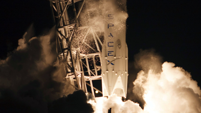 The unmanned Falcon 9 rocket launched by SpaceX on a cargo resupply service mission to the International Space Station (ISS), lifts off from the Cape Canaveral Air Force Station in Cape Canaveral, Florida January 10, 2015. An unmanned Space Exploration Technologies mission blasted off on Saturday carrying cargo for the ISS, but efforts to reland the rocket on a sea platform failed, the firm said. The Dragon cargo capsule itself was successfully launched into space and is expected to dock with the space station on Monday.