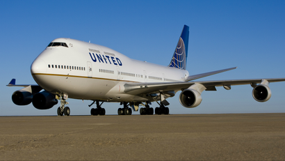 a United Boeing 747