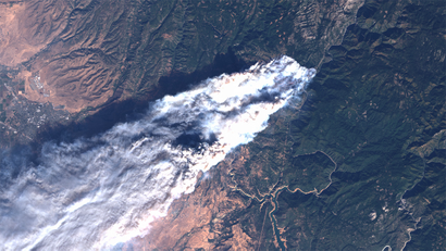 A true-color version of the Landsat image, providing a view of the fire and the state of the surrounding vegetation in the visible wavelengths.