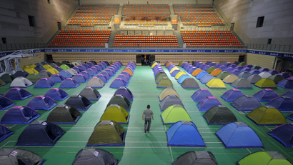 Tianjin University set up tents for parents