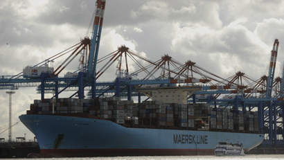 maersk container ship earnings
