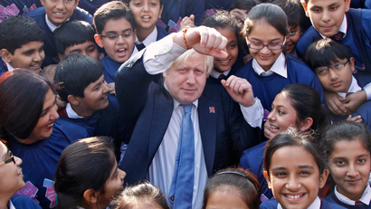 Mayor Boris Johnson poses with Indian students