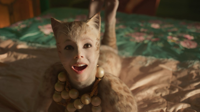 A movie still from the film Cats