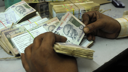 India-Banks-Cash