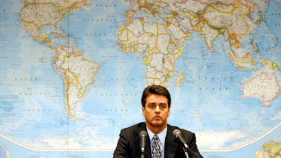 Minister Roberto Carvalho de Azevedo, Director of the Economical Department of Itamaraty, speaks during a news conference on Round of Doha of the World Trade Organization (WTO), at the Itamaraty Palace, in Brasilia, Brazil, on Wednesday, July 26, 2006. The collapse of global trade talks this week dashes hopes held by impoverished farmers across the planet of unlocking export markets for their products, ranging from African cotton to Brazilian corn and rice from Colombia and Thailand.