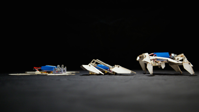 Self-folding robot