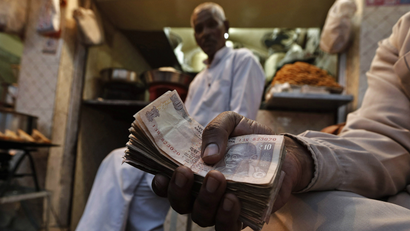 India-cash-bribe