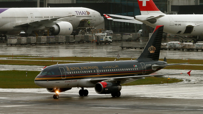 An Airbus A319-132 aircraft of Royal Jordanian Airlines is seen at Zurich airport, Switzerland October 21, 2016.