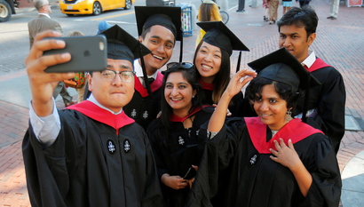 India-students-graduates