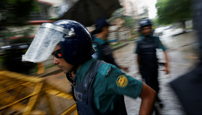 Bangladesh-attacks-dhaka-isil