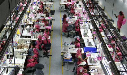India-women-workers-economy