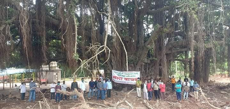 Villagers protesting to conserve the 400-year-old banyan tree at Bhose village.