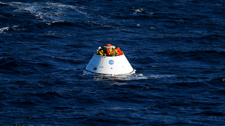 A test version of NASA&#039;s Orion capsule floats in the ocean during a recovery drill off the coast of California September 15, 2014. Orion is NASA&#039;s next exploration spacecraft, designed to carry astronauts to destinations in deep space, including an asteroid and Mars. Picture taken September 15, 2014.