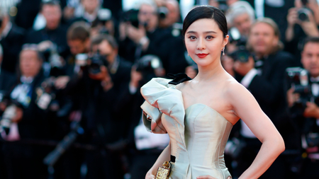 71st Cannes Film Festival - Screening of the film &quot;Ash Is Purest White&quot; (Jiang hu er nv) in competition - Red Carpet Arrivals - Cannes, France, May 11, 2018. Fan Bingbing poses.