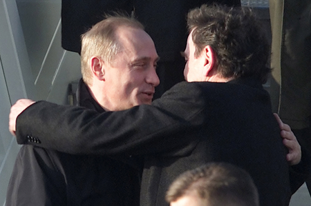 Putin Schroeder hug