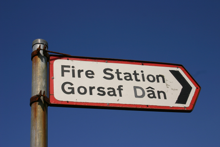 Bilingual sign in Wales