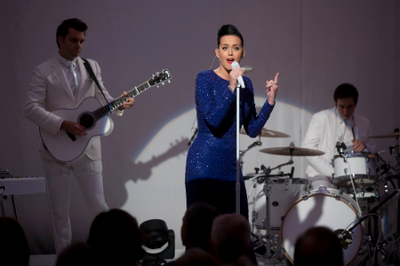 WASHINGTON, DC - JULY 31: (AFP OUT) Singer Katy Perry performs during a concert commemorating the Special Olympics with U.S. President Barack Obama, not pictured, in the State Dining Room of the White House on July 31, 2014 in Washington, D.C. Founded in 1968 by Eunice Kennedy Shriver, the Special Olympics movement has grown to more than 4.4 million athletes in 170 countries. (Photo by Andrew Harrer-Pool/Getty Images)